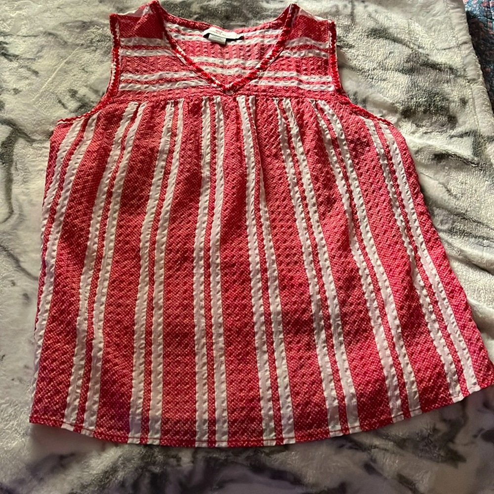 77% Silk Seersucker Tank • Red & White Stripe • Buttoned Side M